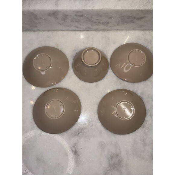 Fostoria Melamine Fawn Taupe Set Of 4 Casual Flair Bowls And 1 Sugar Bowl No Lid - Picture 7 of 11